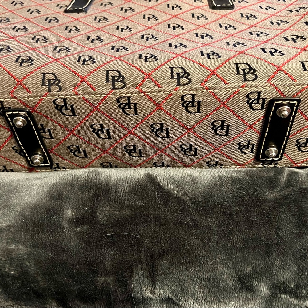 Dooney & Bourke Black and Red Tote.
Medium Size. - Picture 12 of 13